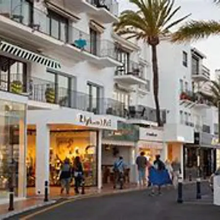 Luxurious In Puerto Banus Апартаменты *